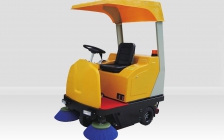 M6駕駛式電動掃地機