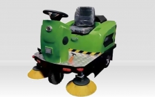 M4C駕駛式掃地機