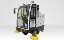 AM2100TM全封閉自卸式駕駛式掃地機(jī)