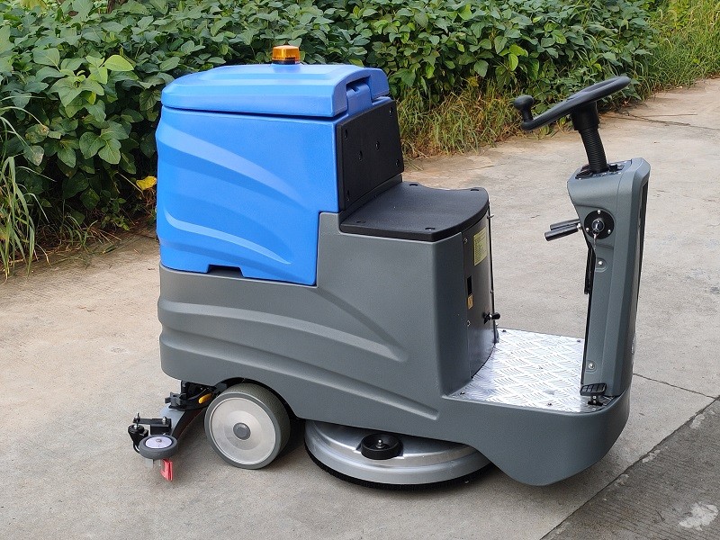 潔士S40駕駛式洗地機，單刷駕駛式洗地機，電動駕駛式洗地機，小型駕駛式洗地機