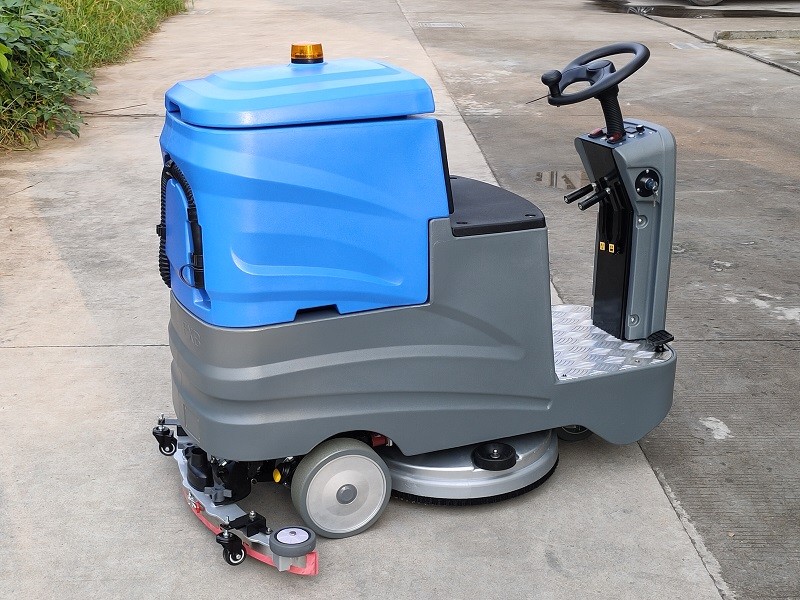 潔士S40駕駛式洗地機，單刷駕駛式洗地機，電動駕駛式洗地機，小型駕駛式洗地機