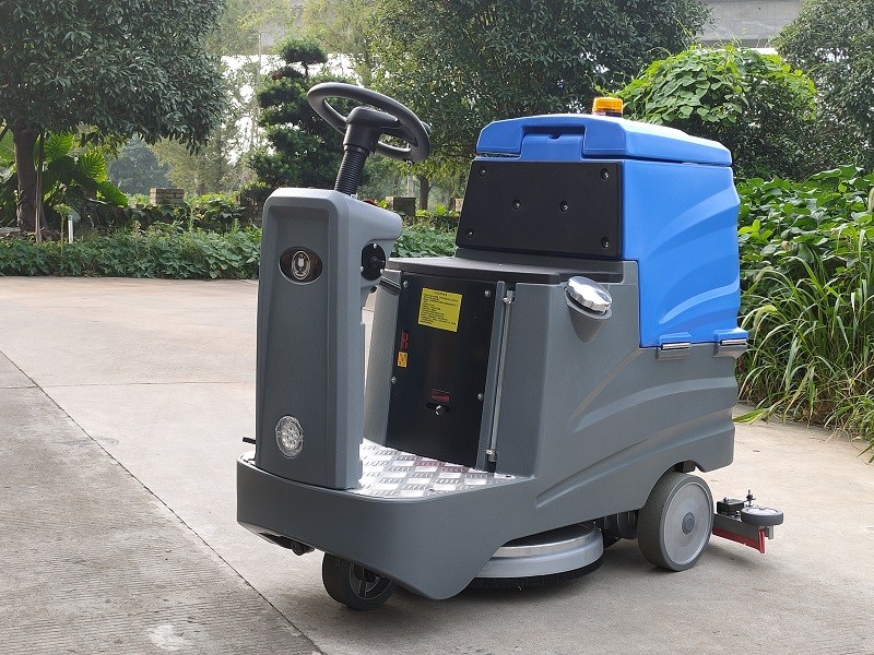 潔士S40駕駛式洗地機，單刷駕駛式洗地機，電動駕駛式洗地機，小型駕駛式洗地機