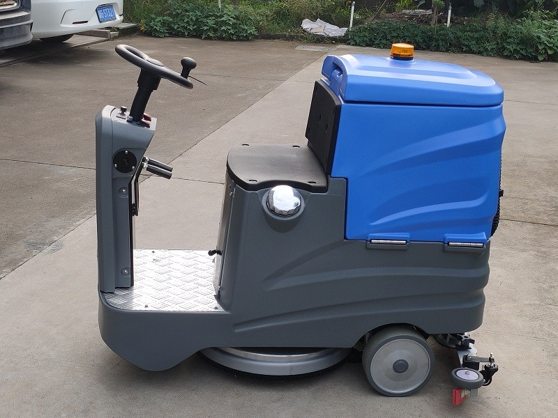 潔士S40駕駛式洗地機，單刷駕駛式洗地機，電動駕駛式洗地機，小型駕駛式洗地機