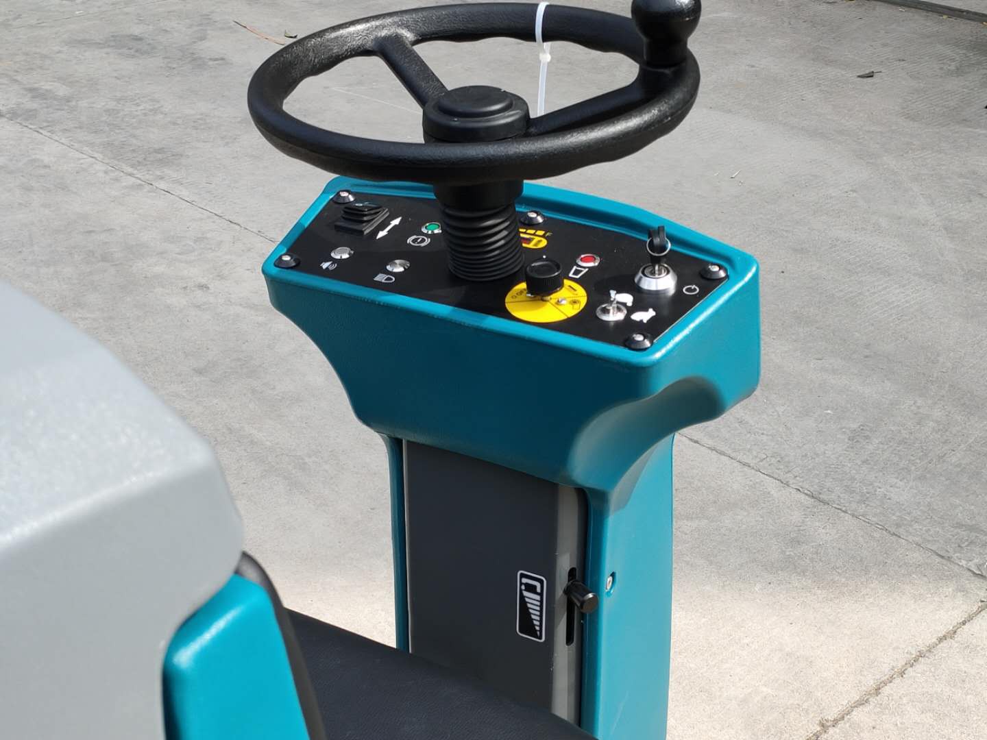 潔士S60雙刷駕駛式洗地機，潔士S60雙刷駕駛式掃地機，潔士S60雙刷駕駛式掃地車，潔士S60雙刷駕駛式洗地車